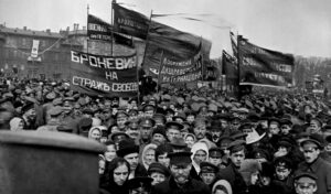 Beyaz Petrograd’ın Üzerine Kızıl Yıldız Düşüyor