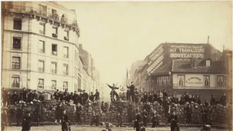 Proleter Devrimin Şafağı: Paris Komünü