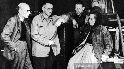 Brecht ve Epik Tiyatro