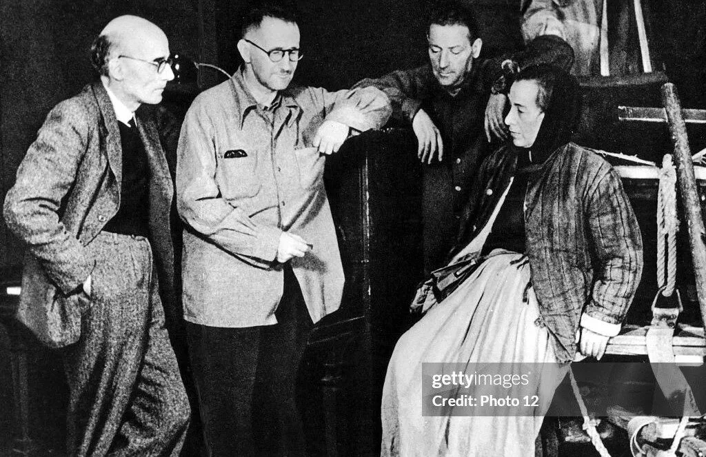 Brecht ve Epik Tiyatro