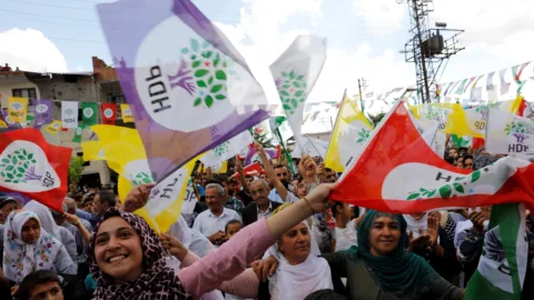 Ortadoğu’da Değişen Dengeler, AKP ve Kürt Sorunu