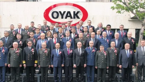 Kılıçlı Bürokrasinin Düzeni