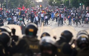 Peru’da İsyan Sürüyor, Kısırdöngü de!