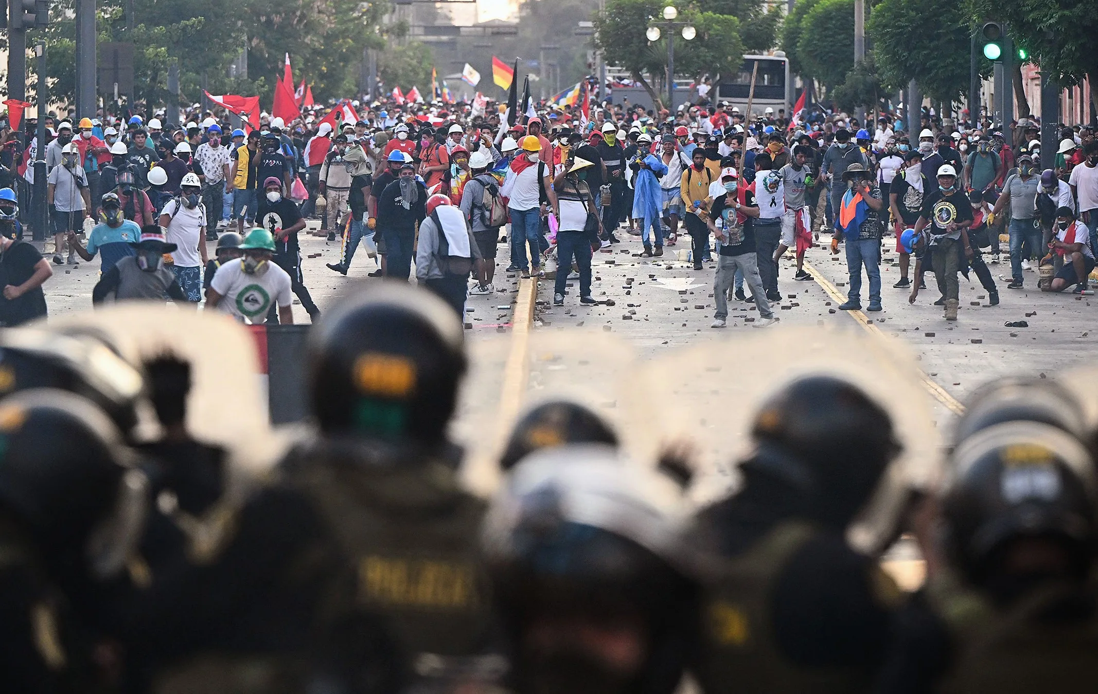 Peru’da İsyan Sürüyor, Kısırdöngü de!