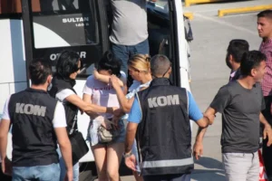 Kapitalizm Kadınları Fuhuş Bataklığına Sürüklüyor