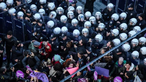 Polis Terörü ve “Hukukun Üstünlüğü” Yalanı