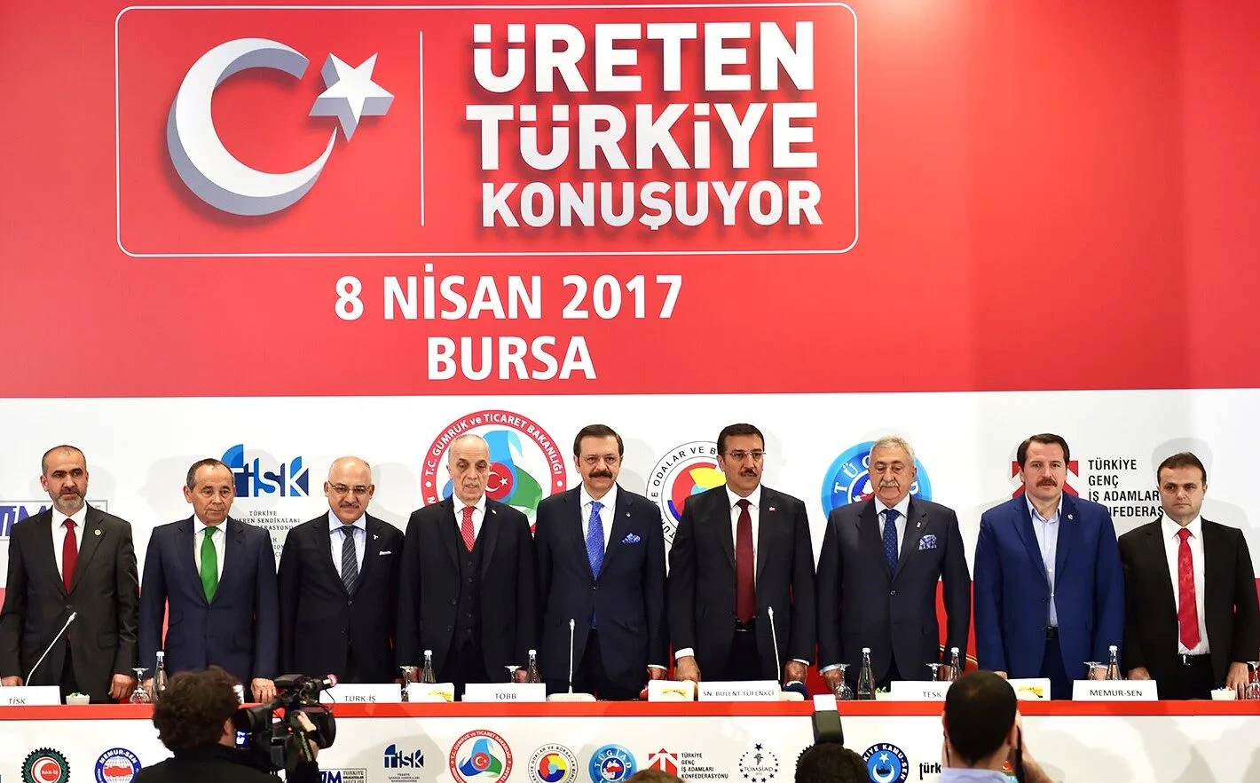 Korporatist Sendikacılık İşçi Hareketini Felçleştiriyor