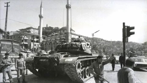 Toplum Hâlâ 12 Eylül 1980 Askeri Faşist Darbesinin Gölgesi Altında!
