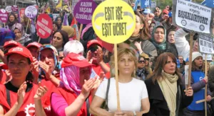 Emekçi Kadınlardan 25 Kasım Mesajları: Kadınların Özgür Olduğu Bir Dünya İstiyoruz!