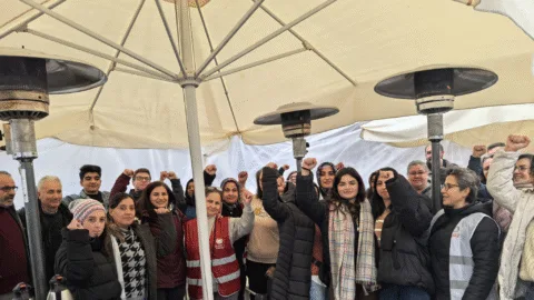 Polonez İşçileri Direngenlikleriyle Örnek Oluyorlar!  
