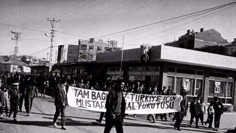 1968 Devrimci Kuşağı ve Kemalizm Tartışması
