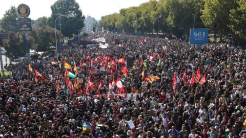 Gazze’de Soykırımın İkinci Yılında Siyonist İsrail’e Öfke Büyüyor!