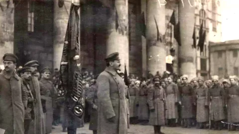 Troçki Kızıl Ordu’yu Nasıl Örgütledi?